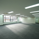 一階フロアです　エントランスから入った様子