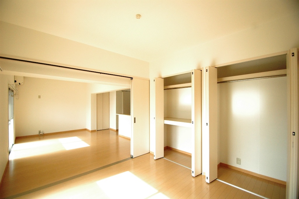 駅南第1ケイコービル：1LDKの洋室