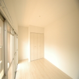 駅南第1ケイコービル：1LDK8.5帖の洋室