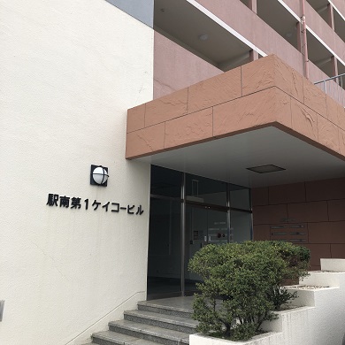 事務所側エントランス