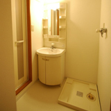 洗面化粧室　洗濯機置場があります