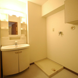 洗面化粧室　洗濯機置場