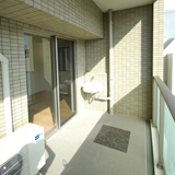 バルコニーにスロップシンクがあります