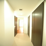 洗面化粧室からクロゼットへ